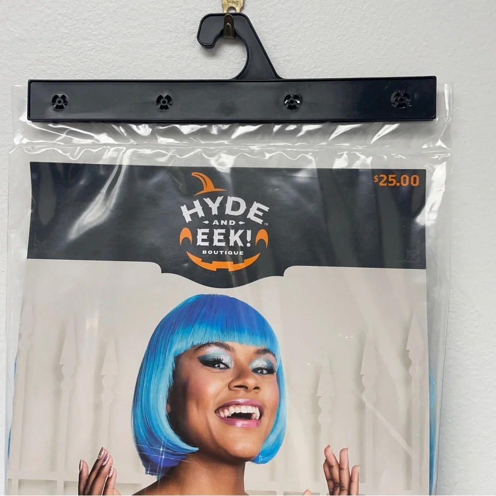 Adult Light Up Blue Bob Halloween Costume Wig Hyde & EEK Boutique, Unopened New